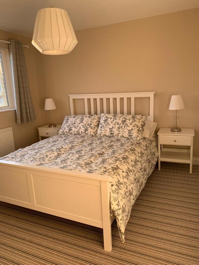 Newly Renovated & Spacious House Holiday home *